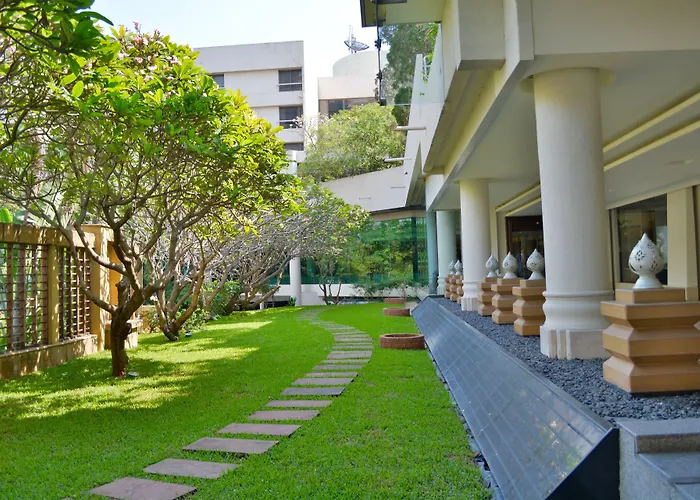 Rama Gardens 酒店